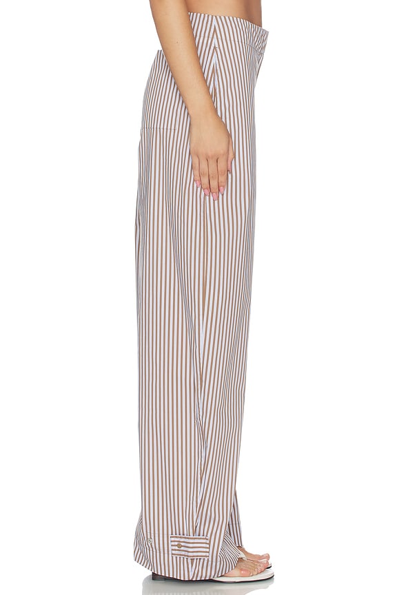 Freya Pant