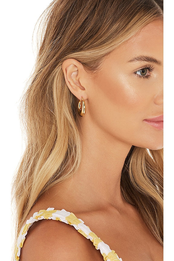 Becca Hoops