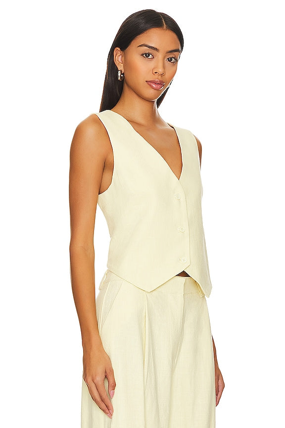 Leo Vest