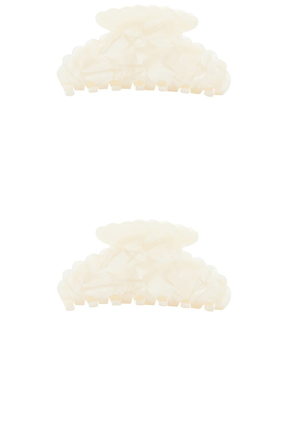 Yuri Pearl Resin Hair Clip