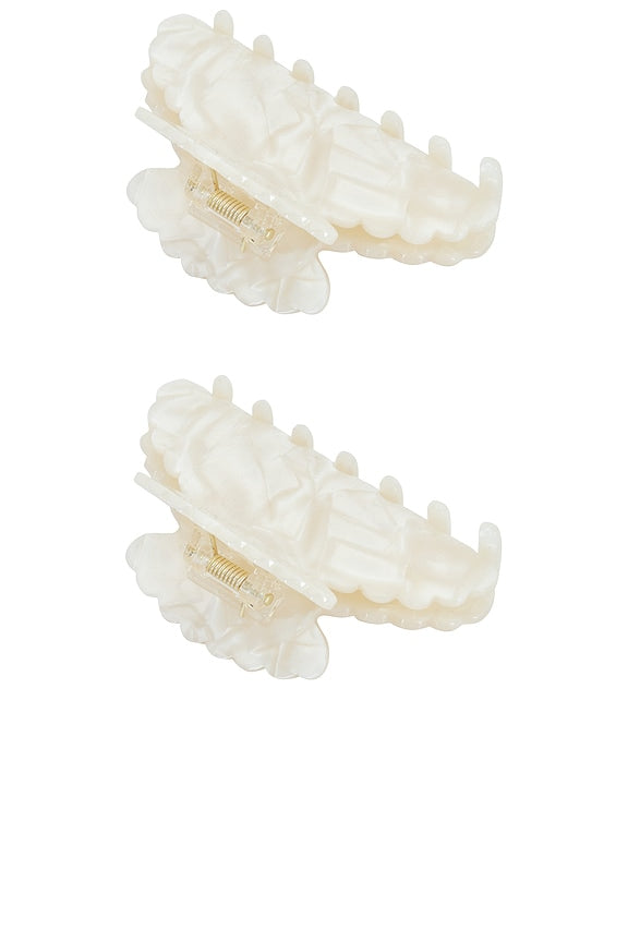 Yuri Pearl Resin Hair Clip