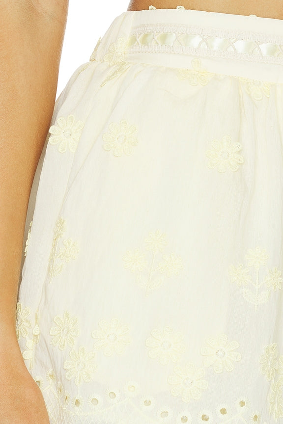 Nellie Shorts