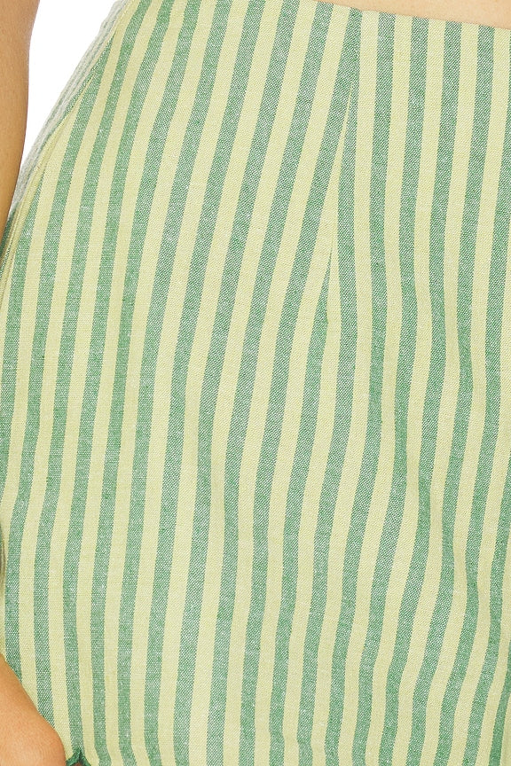 Capri Scallop Hem Shorts