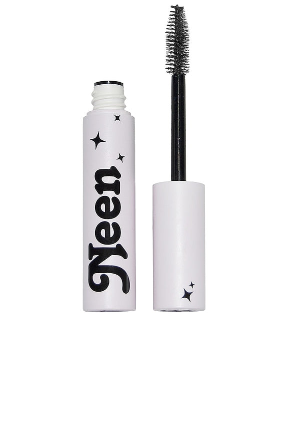 Pretty Extra Mascara