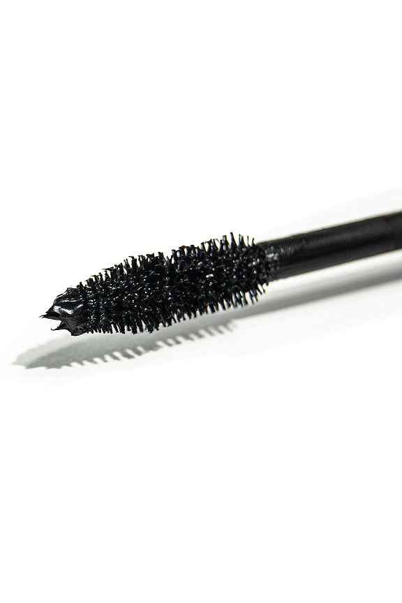 Pretty Extra Mascara