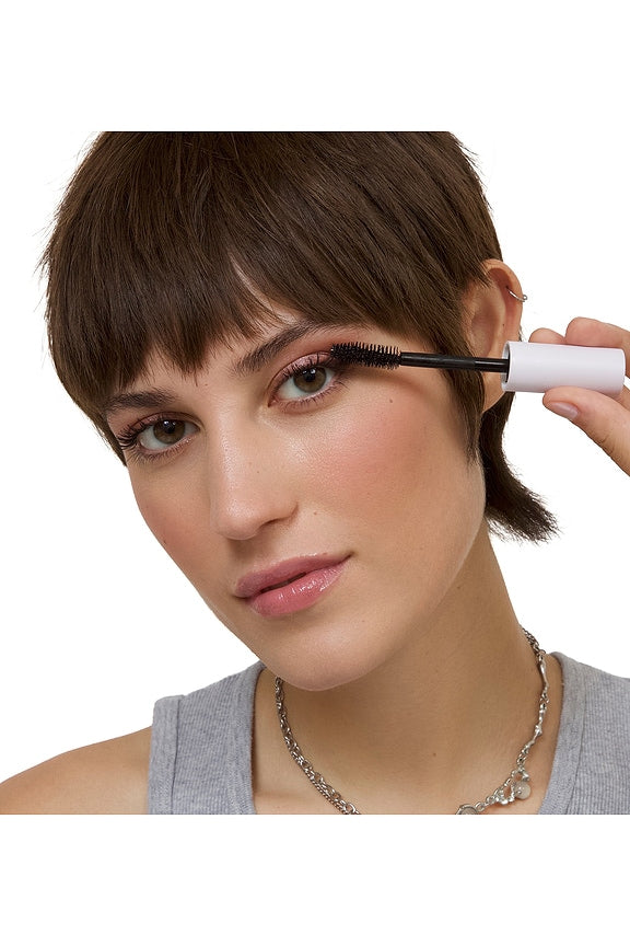 Pretty Extra Mascara