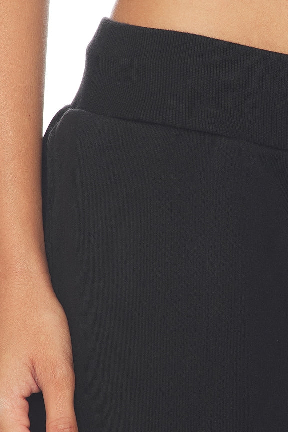 Capri Tracksuit Pant