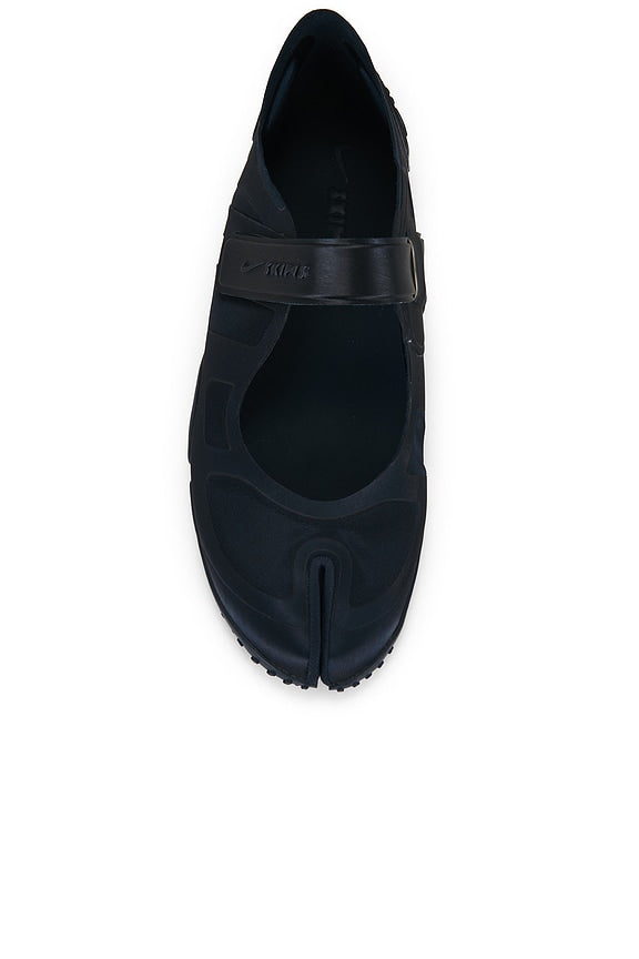 Rift Satin Sneaker