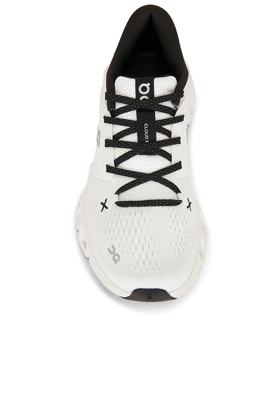 Cloud X 5 Sneaker