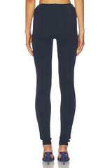 Sculpted Hip Legging in Dark Navy