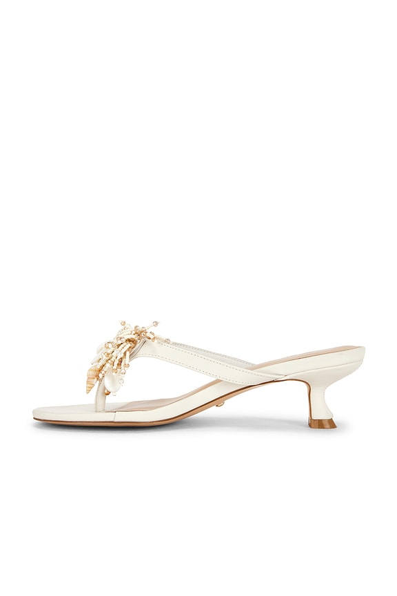 Iman Sandal