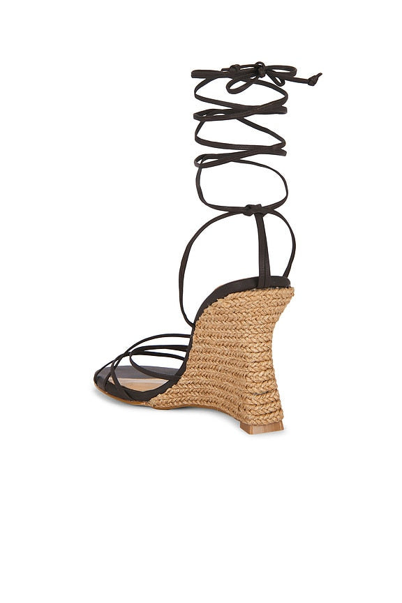 Nayla Wedge