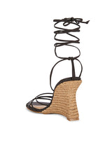 Nayla Wedge