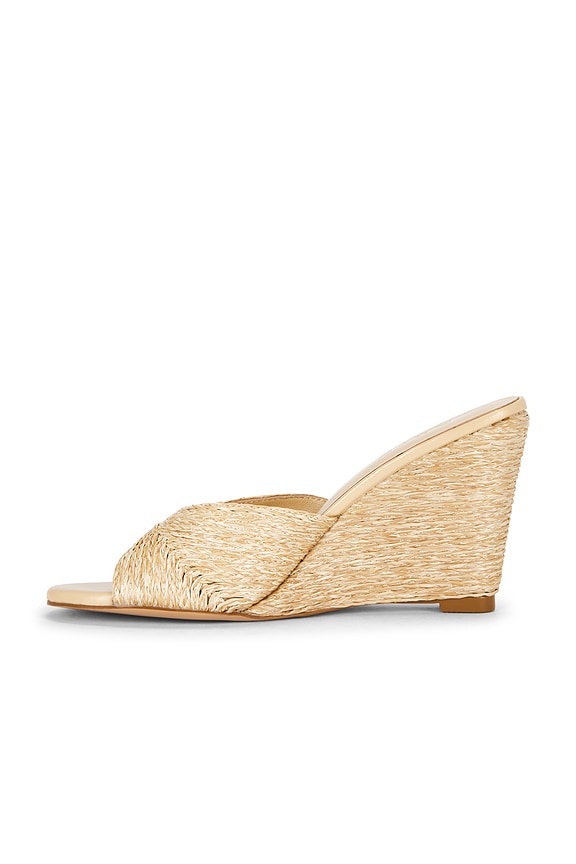 Clea Wedge