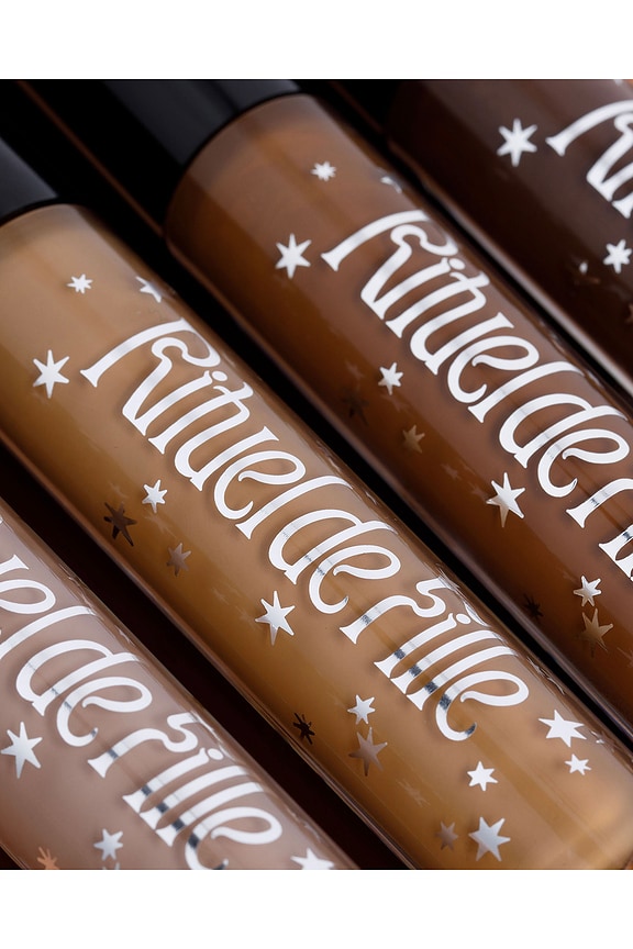 Soft Sorcery Weightless Serum Concealer