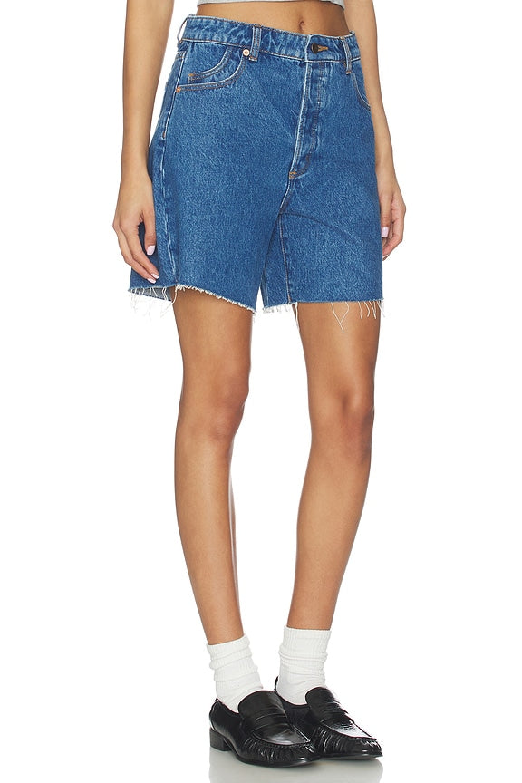 90s Relaxed Short