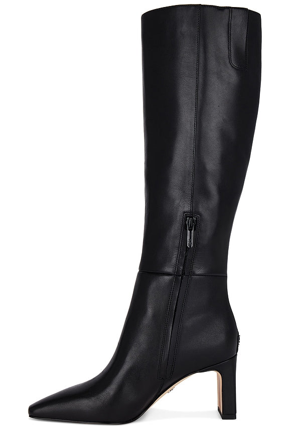 Sylvia Boot
