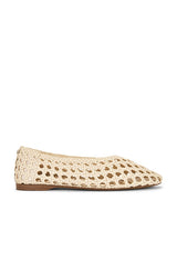 Shira Flat