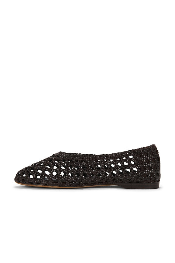 Shira Flat