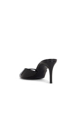 Arlette Mule