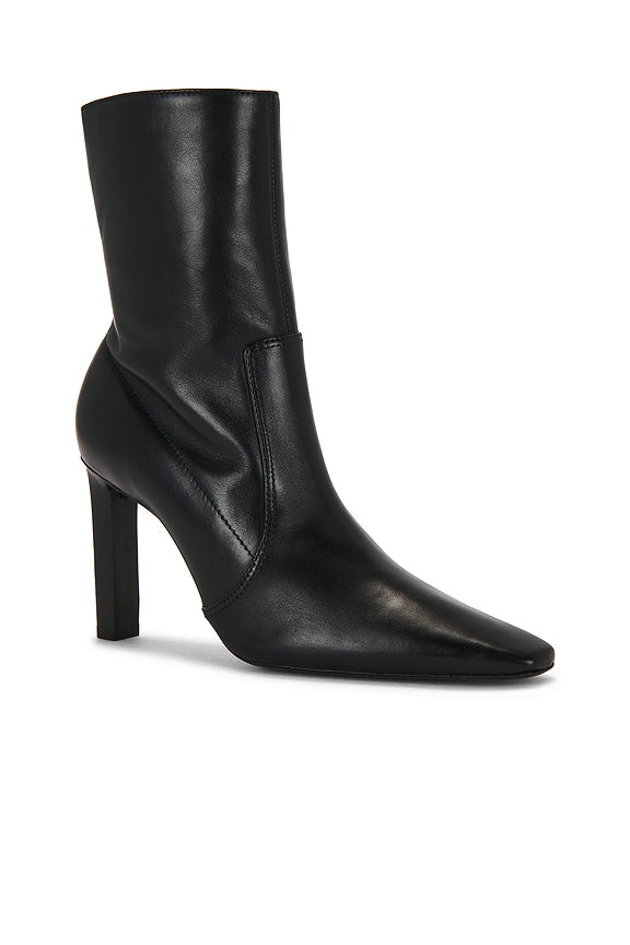 Ulla Boot
