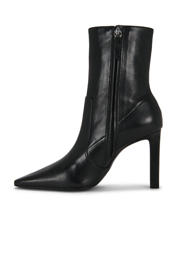 Ulla Boot