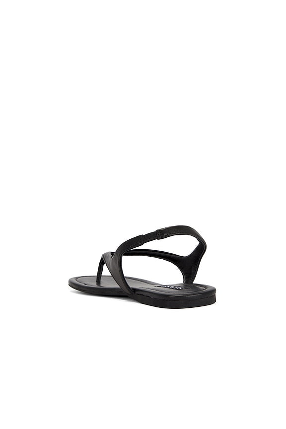Nessa Sandal