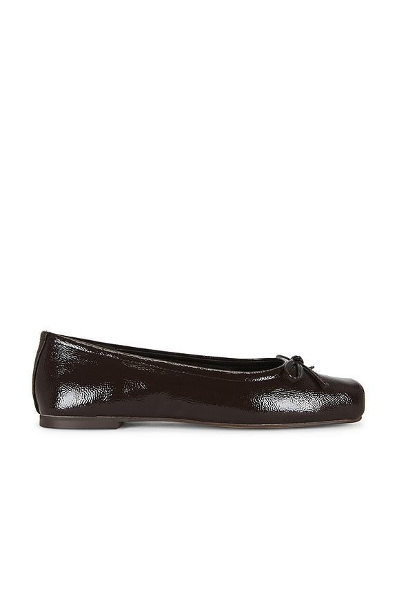 Eleve Flat in Brown Crinkle Patent