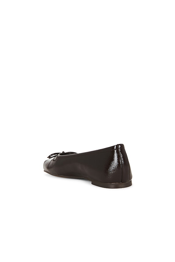 Eleve Flat in Brown Crinkle Patent