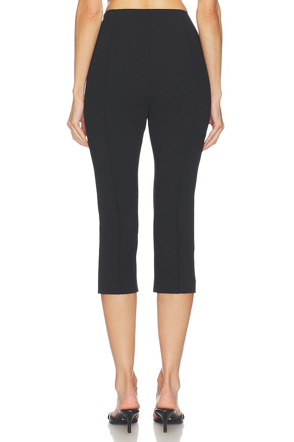 Pintuck Capri