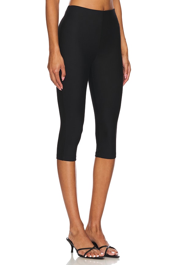 Chaya Capri