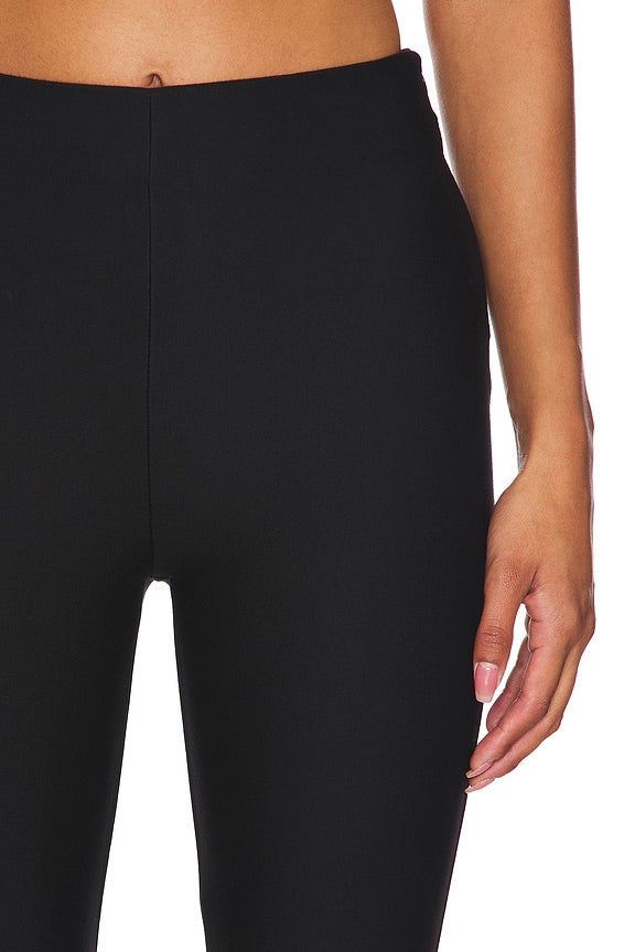 Chaya Capri