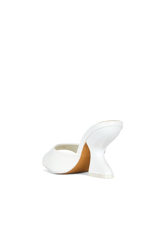 Blanc Sandal