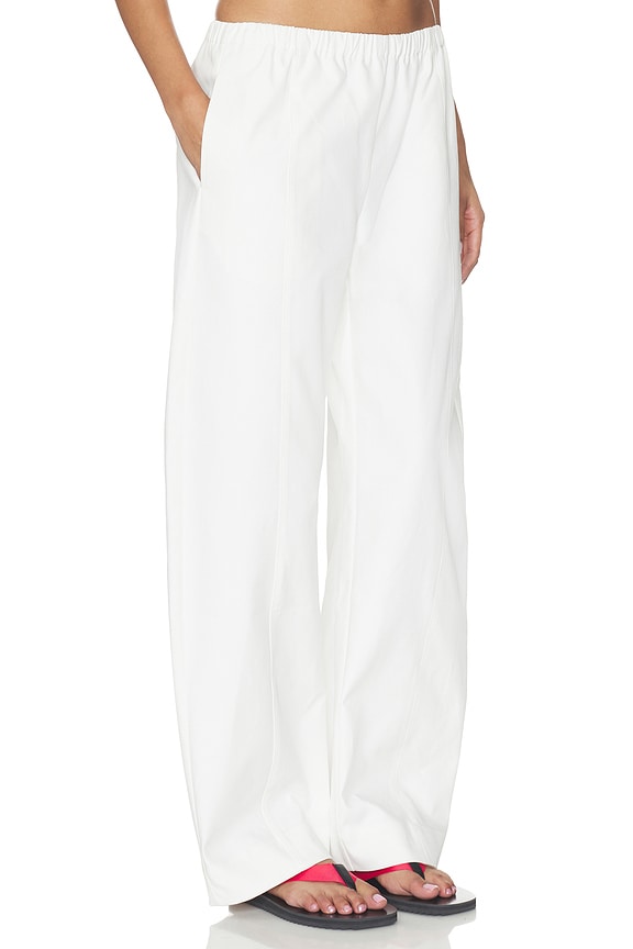 Veyra Pant