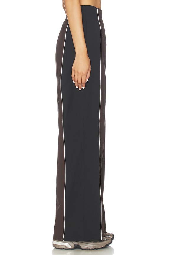 Crispy Woven Pant