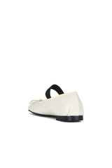Caspian Mary Jane Flat