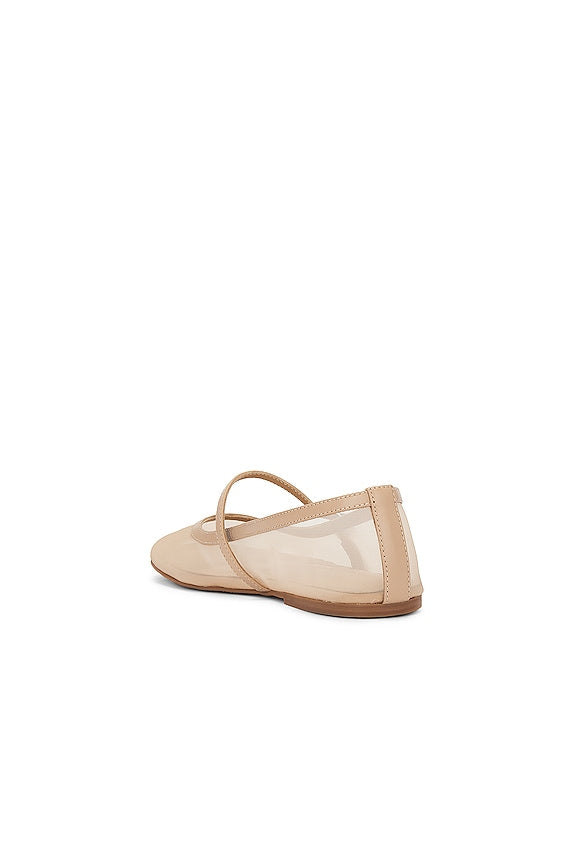 Melany Flat