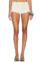 Aila Short