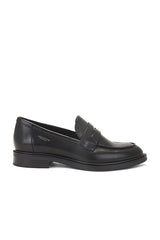 Amina Loafer