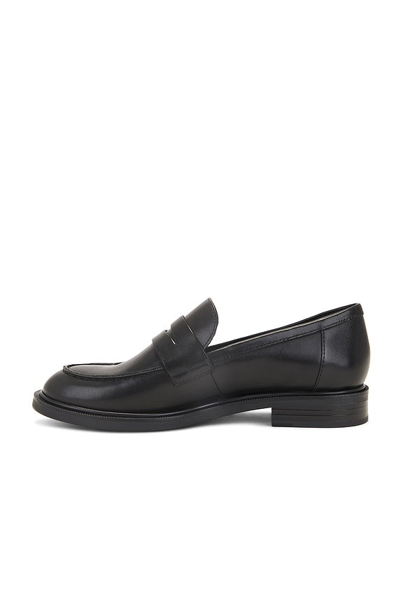 Amina Loafer